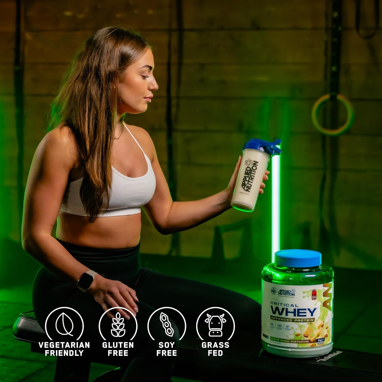 پودر پروتئین وی اپلاید نوتریشن مدل Critical Whey، ۲۴ گرم پروتئین در هر سروینگ، ۲ کیلوگرم، طعم توت‌فرنگی